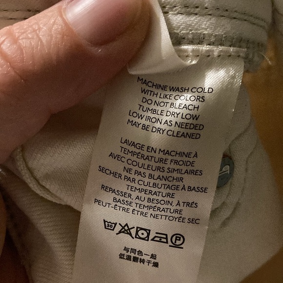 Pilcro off white slim boyfriend jeans with rainbow stripe on the side. - Picture 10 of 11